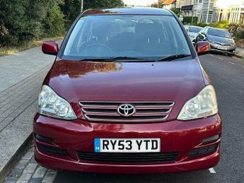 Toyota Avensis Verso 2.0 VVT-i T3 5dr
