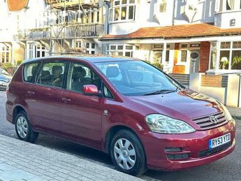 Toyota Avensis Verso 2.0 VVT-i T3 5dr