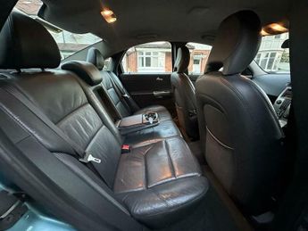Volvo S40 2.4 SE Geartronic 4dr