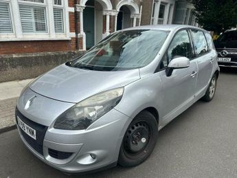 Renault Scenic 2.0 VVT Dynamique TomTom CVT Euro 5 5dr