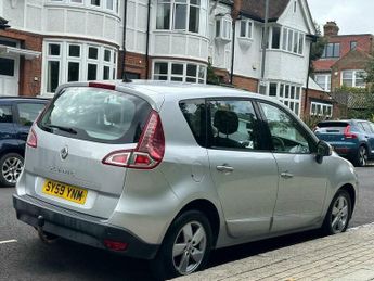 Renault Scenic 2.0 VVT Dynamique TomTom CVT Euro 5 5dr