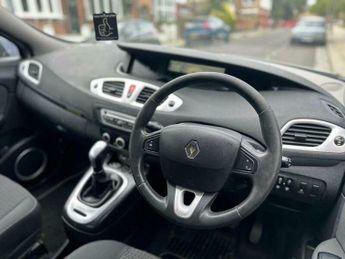 Renault Scenic 2.0 VVT Dynamique TomTom CVT Euro 5 5dr