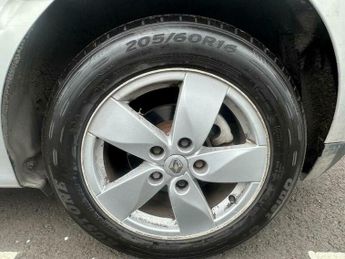 Renault Scenic 2.0 VVT Dynamique TomTom CVT Euro 5 5dr