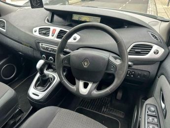Renault Scenic 2.0 VVT Dynamique TomTom CVT Euro 5 5dr