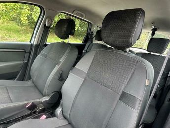 Renault Scenic 2.0 VVT Dynamique TomTom CVT Euro 5 5dr