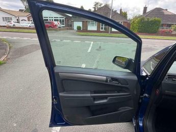 Vauxhall Zafira 1.8 16V Life Easytronic Euro 4 5dr