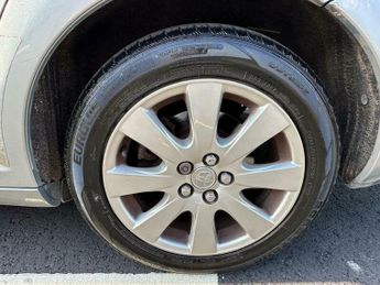 Toyota Avensis 1.8 VVT-i TR 5dr