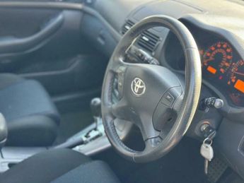 Toyota Avensis 1.8 VVT-i TR 5dr
