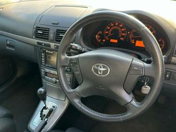 Toyota Avensis 1.8 VVT-i TR 5dr