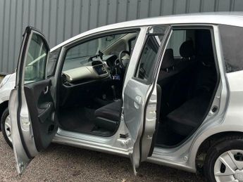Honda Jazz 1.3h IMA HS-T CVT Euro 5 5dr