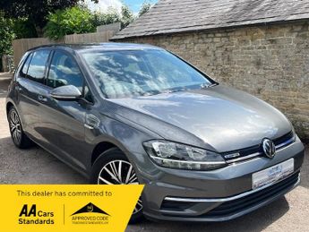 Volkswagen Golf SE NAVIGATION TSI EVO DSG