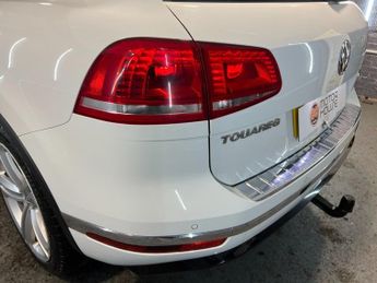 Volkswagen Touareg 3.0 TDI V6 BlueMotion Tech R-Line Plus Tiptronic 4WD Euro 6 (s/s