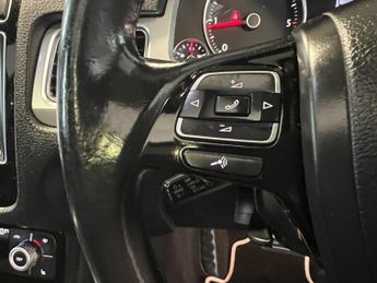 Volkswagen Touareg 3.0 TDI V6 BlueMotion Tech R-Line Plus Tiptronic 4WD Euro 6 (s/s