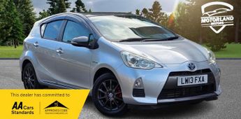Toyota Yaris AQUA 1.5 VVT-h T Spirit CVT Euro 5 5dr