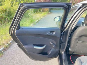 Vauxhall Astra 2.0 CDTi SRi Auto Euro 5 5dr