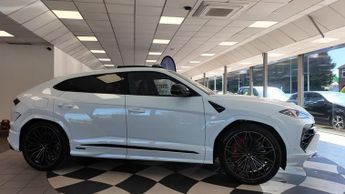 Lamborghini URUS SE HYBRID AUTO 142 MILES ONLY PANO SUNROOF