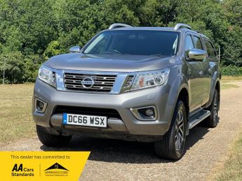 Nissan Navara DCI TEKNA 4X4 SHR DCB