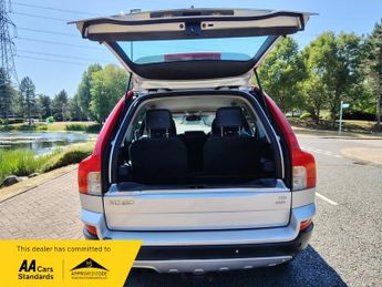 Volvo XC90 2.4 D5 SE SUV 5dr Diesel Geartronic AWD (239 g/km, 182 bhp)