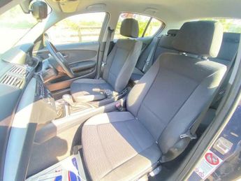 BMW 1 SERIES 2.0 118d ES Steptronic Euro 5 5dr