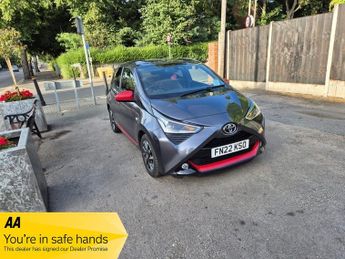 Toyota AYGO VVT-I X-TREND TSS (FSH-TOYOTA WARRANTY)