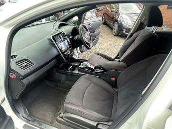 Nissan Leaf 24kWh Acenta Auto 5dr