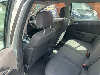 Vauxhall Astra 1.8i 16v Life 5dr