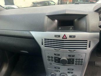 Vauxhall Astra 1.8i 16v Life 5dr