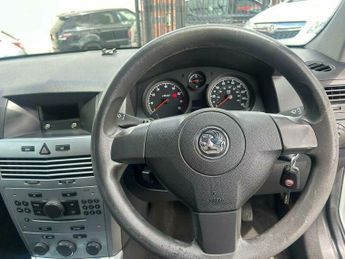 Vauxhall Astra 1.8i 16v Life 5dr