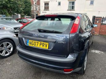 Ford Focus 1.6 Zetec Climate 5dr