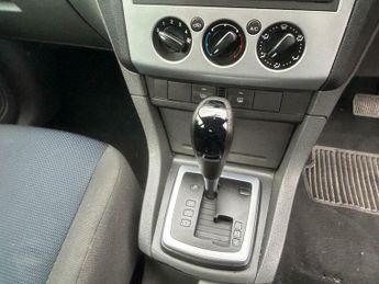 Ford Focus 1.6 Zetec Climate 5dr