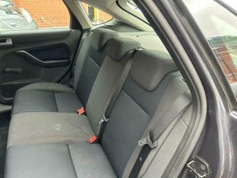 Ford Focus 1.6 Zetec Climate 5dr