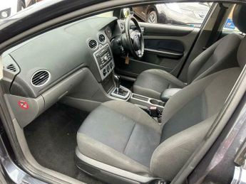 Ford Focus 1.6 Zetec Climate 5dr