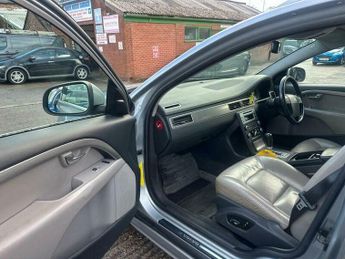 Volvo V70 2.4 D5 SE Lux Geartronic Euro 4 5dr