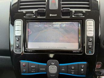 Nissan Leaf 24kWh Acenta Auto 5dr