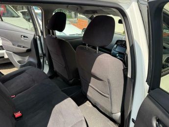 Nissan Leaf 24kWh Acenta Auto 5dr
