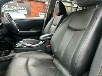 Nissan Leaf 24kWh Tekna Auto 5dr
