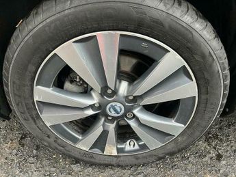 Nissan Leaf 24kWh Tekna Auto 5dr