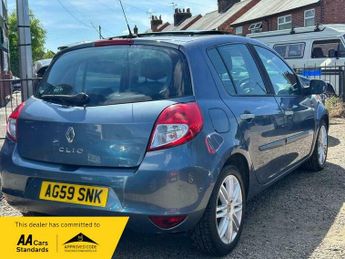 Renault Clio 1.6 VVT Initiale TomTom Auto Euro 4 5dr