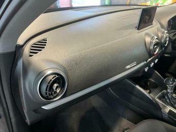 Audi A3 1.6 TDI 30 SE Technik Sportback S Tronic Euro 6 (s/s)