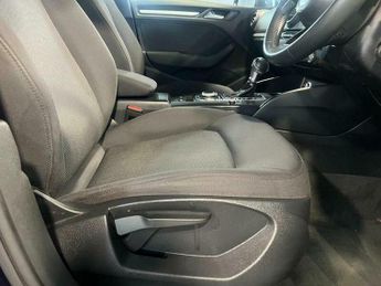 Audi A3 1.6 TDI 30 SE Technik Sportback S Tronic Euro 6 (s/s)