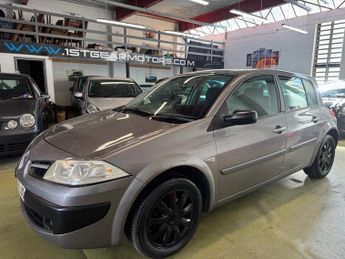 Renault Megane DYNAMIQUE VVT 111
