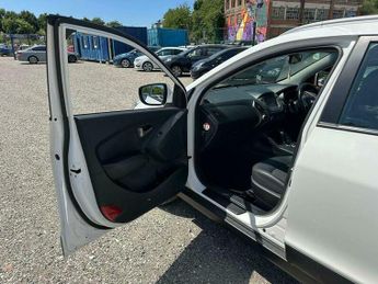 Hyundai IX35 2.0 CRDi SE Auto 4WD Euro 5 5dr (Nav)