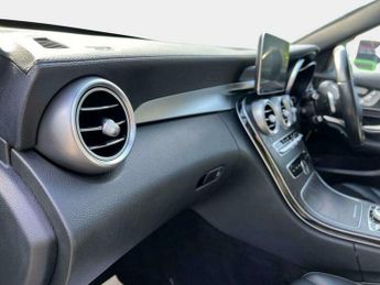 Mercedes-Benz C Class 2.1 C220d AMG Line (Premium Plus) 7G-Tronic+ Euro 6 (s/s) 5dr