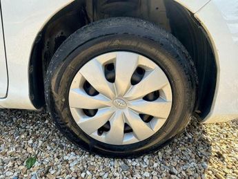 Toyota Yaris 1.3 Petrol Auto