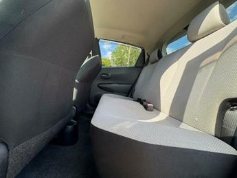 Toyota Yaris 1.3 Petrol Auto