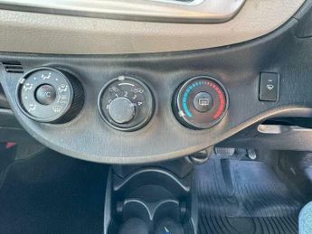 Toyota Yaris 1.3 Petrol Auto
