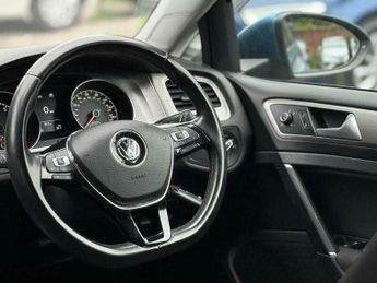 Volkswagen Golf 1.2 TSI BlueMotion Tech S DSG Euro 5 (s/s) 5dr