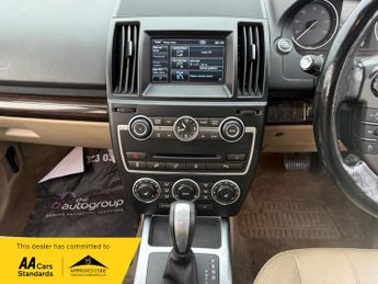 Land Rover Freelander 2.2 SD4 HSE SUV 5dr Diesel CommandShift 4WD Euro 5 (190 ps)