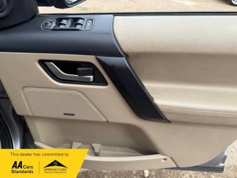 Land Rover Freelander 2.2 SD4 HSE SUV 5dr Diesel CommandShift 4WD Euro 5 (190 ps)