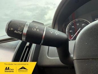 Land Rover Freelander 2.2 SD4 HSE SUV 5dr Diesel CommandShift 4WD Euro 5 (190 ps)